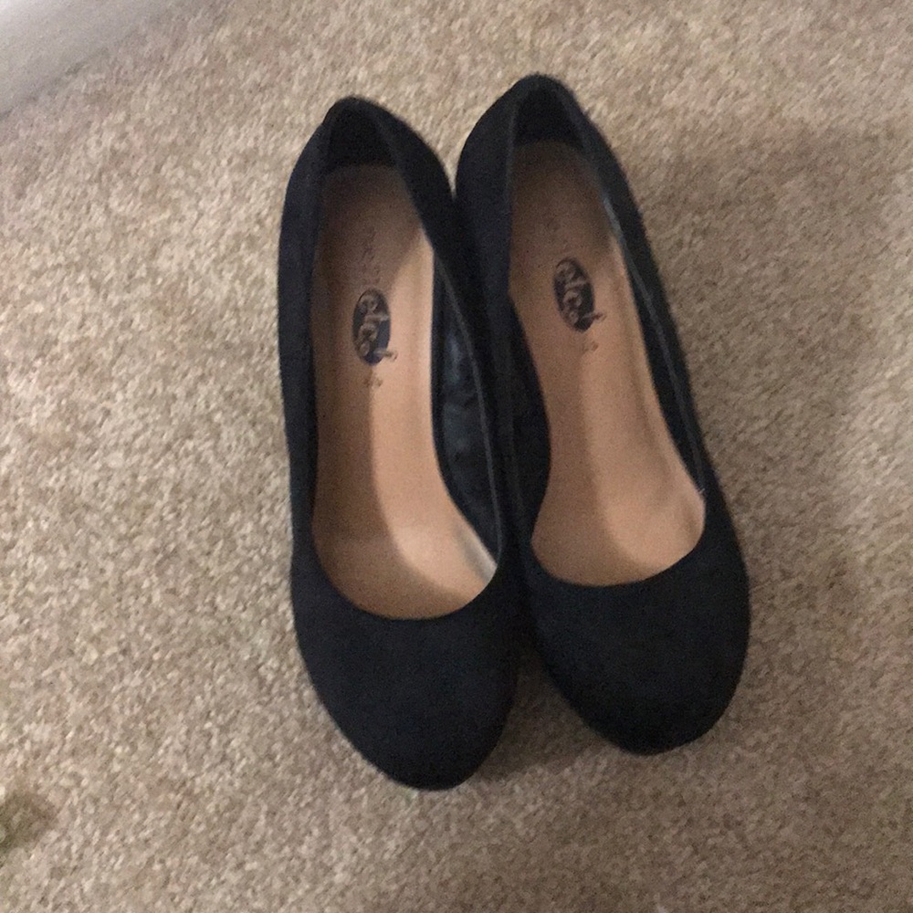 Wedge pumps